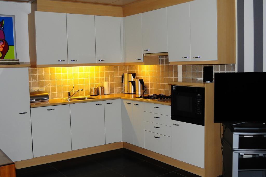 Herkenhoek 3 Bedroom Apartement Heeswijk-Dinther エクステリア 写真