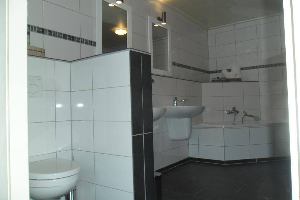Herkenhoek 3 Bedroom Apartement Heeswijk-Dinther エクステリア 写真